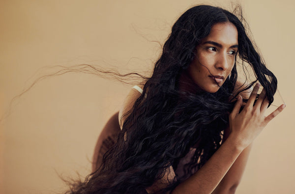 Can Hair Oil Cause Acne? What’s Actually Happening on Your Skin